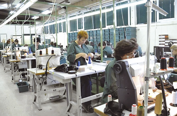 Многи послодавци размишљају о отпуштањима: Корона прети и вирусом отказа